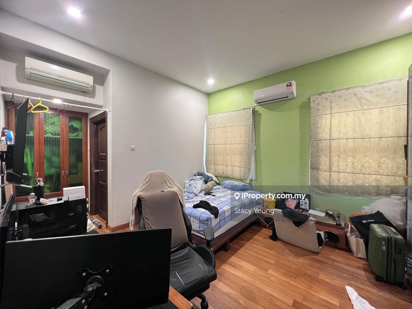 Bungalow House for Sale in Bukit Gita Bayu, Seri Kembangan by Stacy Young - iProperty.com.my