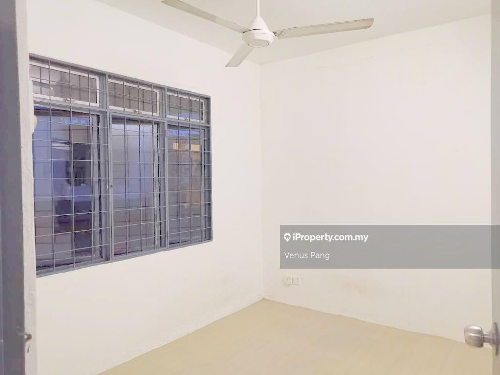 Rumah Pangsa untuk Dijual di Kuchai Entrepreneurs Park oleh Venus Pang - iProperty.com.my