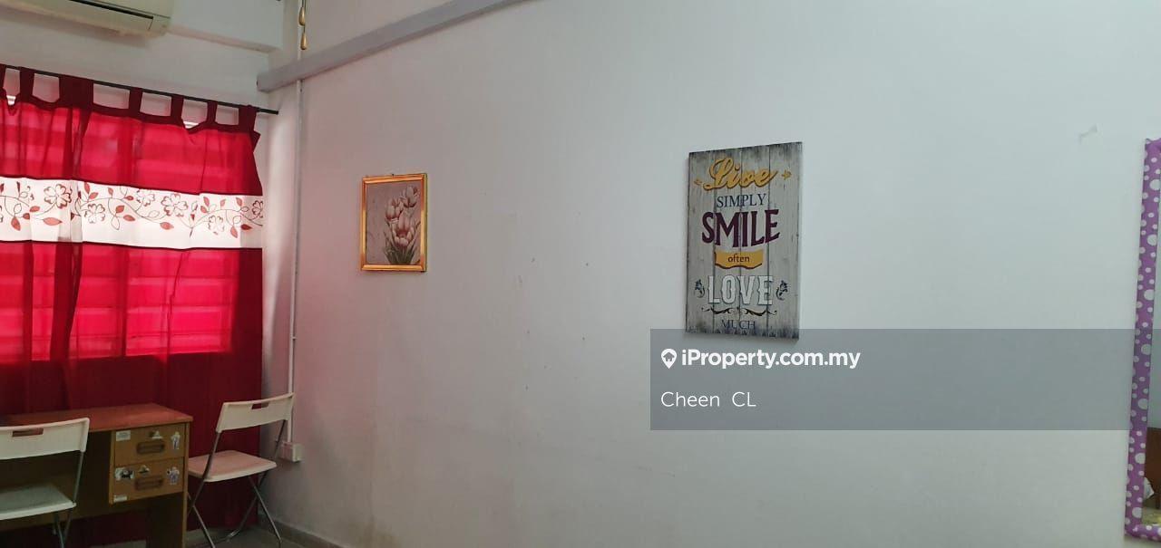 Rumah Berangkai 2 Tingkat untuk Dijual di Seksyen 17, Petaling Jaya oleh Cheen CL - iProperty.com.my