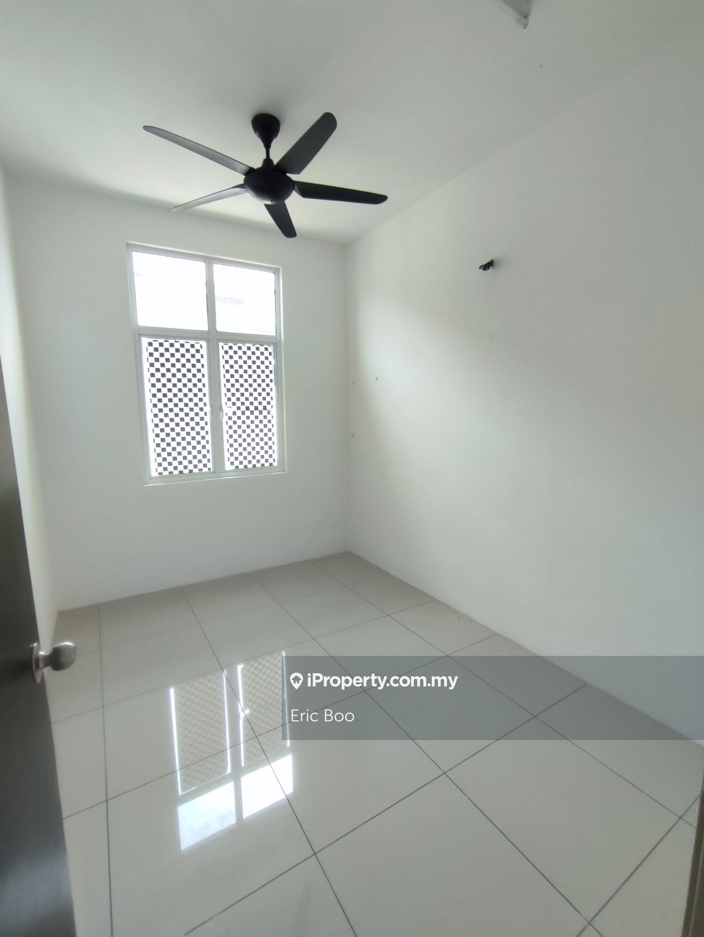 Semi-Detached House for Sale in 2 Storey SemiD Hijauan Hills, Simpang Ampat by Eric Boo - iProperty.com.my