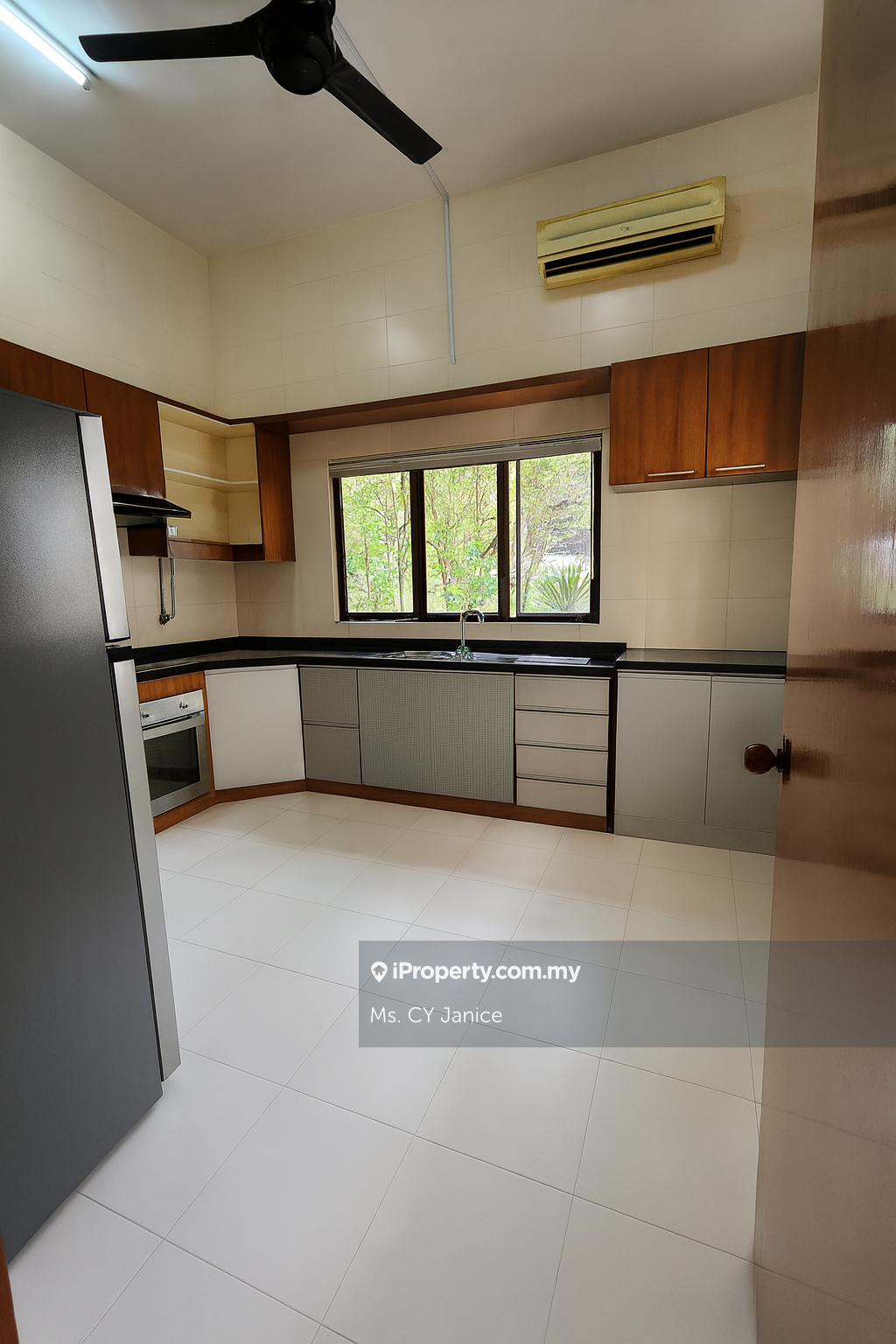 Bungalow House for Rent in Gita Bayu Garden Villa, Seri Kembangan by Ms. CY Janice - iProperty.com.my