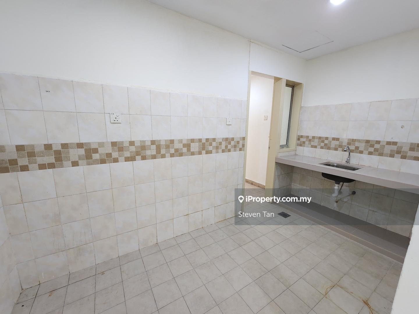 Apartment for Rent in Puteri Bayu Apartment by Steven Tan - iProperty.com.my