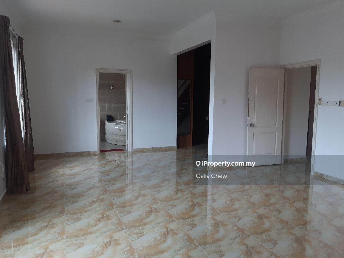 Semi-Detached House for Sale in Kota Damansara, Selangor by Celia Chew - iProperty.com.my