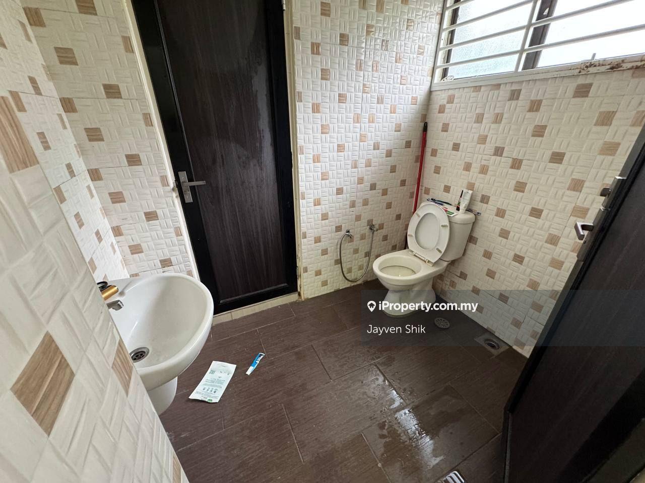 Semi-Detached House for Sale in Bandar Putra Permai, Seri Kembangan by Jayven Shik - iProperty.com.my