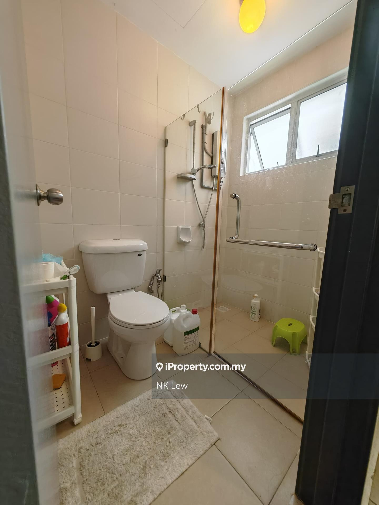 Condominium for Sale in Bayan Villa, Seri Kembangan by NK Lew - iProperty.com.my