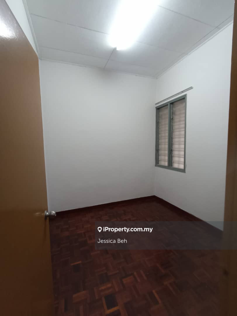 Rumah Berangkai 2 Tingkat untuk Dijual di m43ll, Subang Jaya oleh Jessica Beh - iProperty.com.my