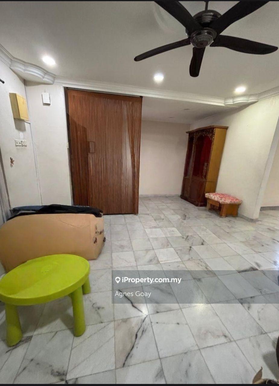 Rumah Berangkai 2 Tingkat untuk Dijual di Taman Desa Cemerlang, Ulu Tiram oleh Agnes Goay - iProperty.com.my