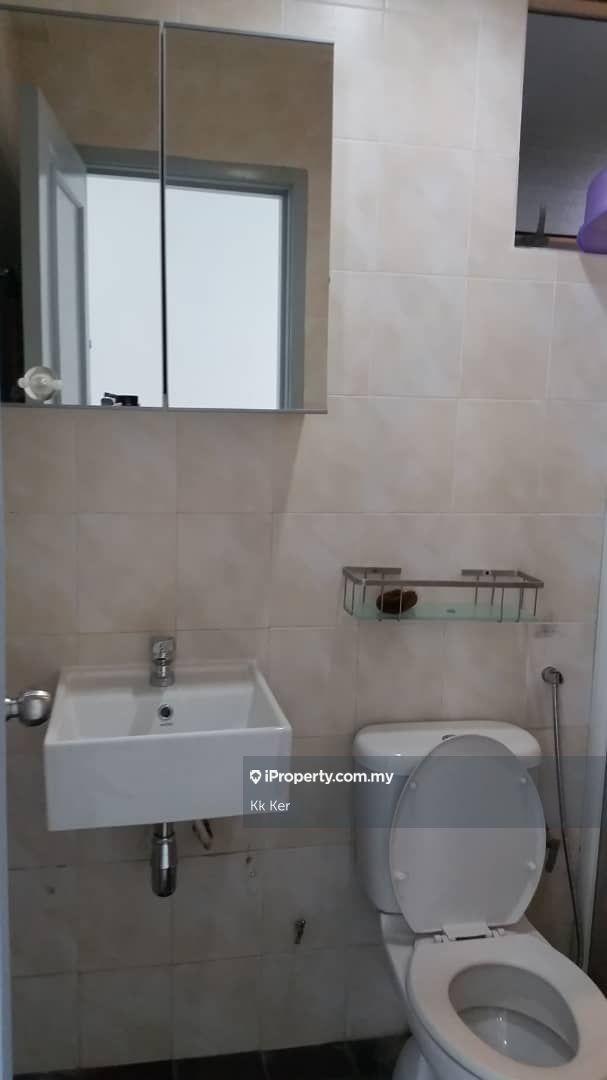 Residensi Servis untuk Disewa di E-Tiara oleh Kk Ker - iProperty.com.my