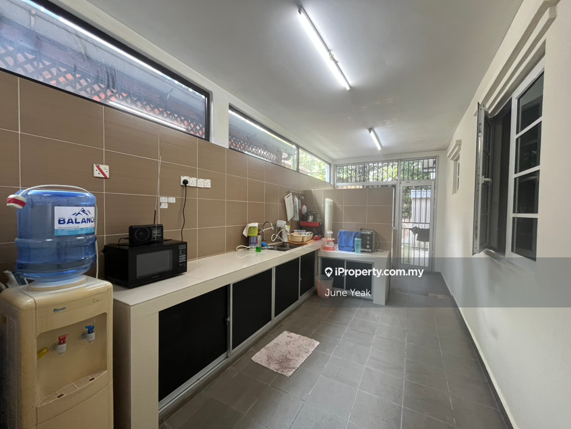 Bungalow House for Sale in Taman Villa Heights, Kajang by June Yeak - iProperty.com.my