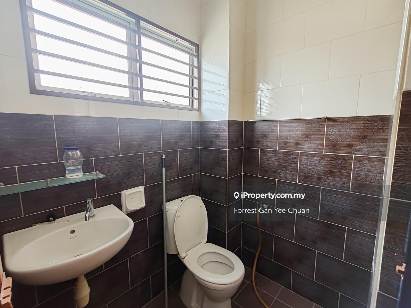 Rumah Berangkai 2 Tingkat untuk Dijual di Taman Saga, Klang oleh Forrest Gan Yee Chuan - iProperty.com.my