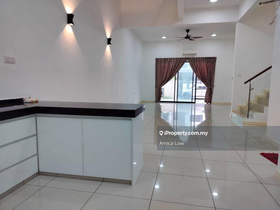 3-storey Terraced House for Sale in 16 Sierra, Puchong by Arnica Low - iProperty.com.my