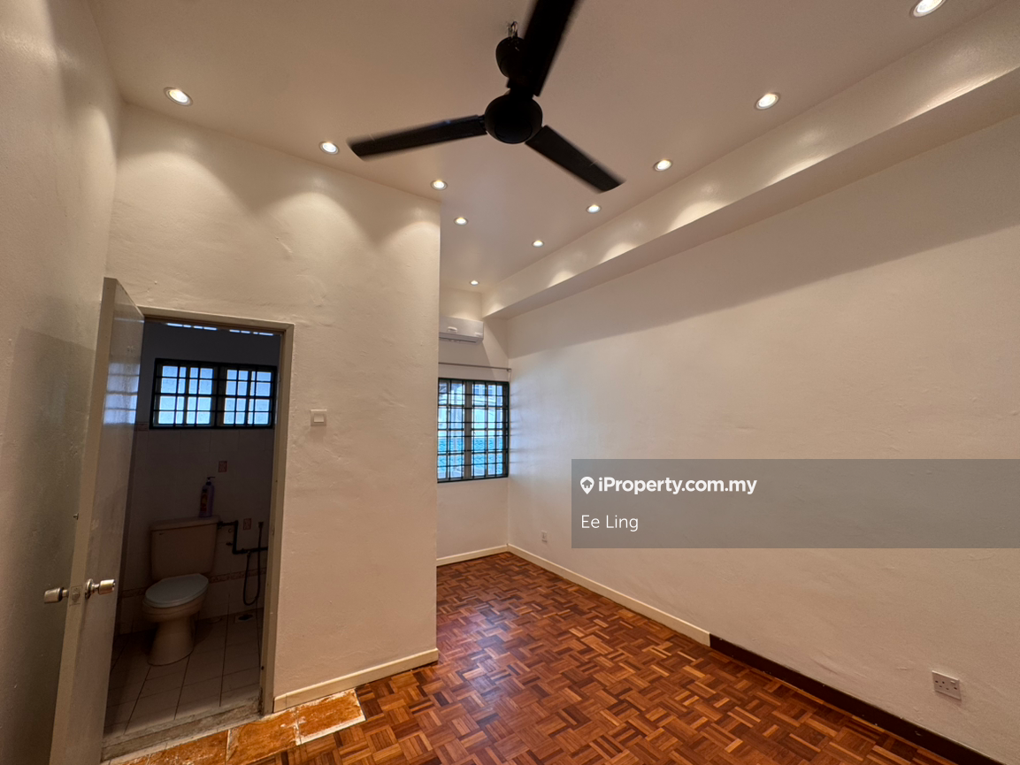 Rumah Berangkai 2.5 Tingkat untuk Disewa di BANDAR PUCHONG JAYA, Puchong oleh Ee Ling - iProperty.com.my