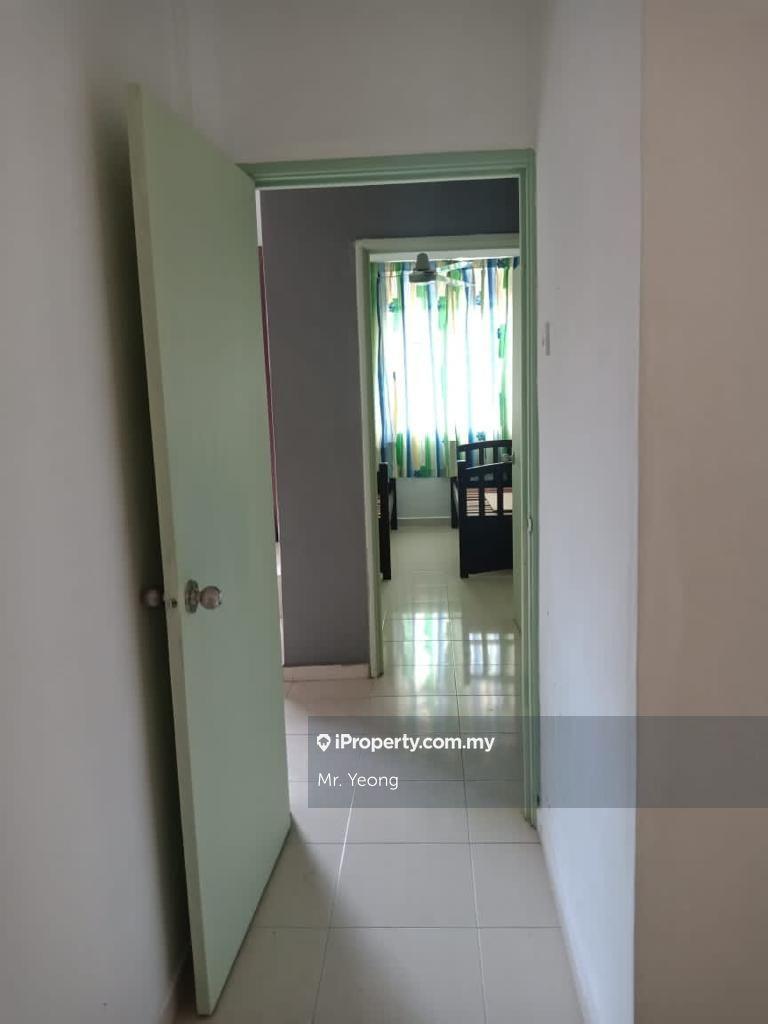 Flat for Sale in Taman Tan Sri Yaacob by Micky Mah - iProperty.com.my