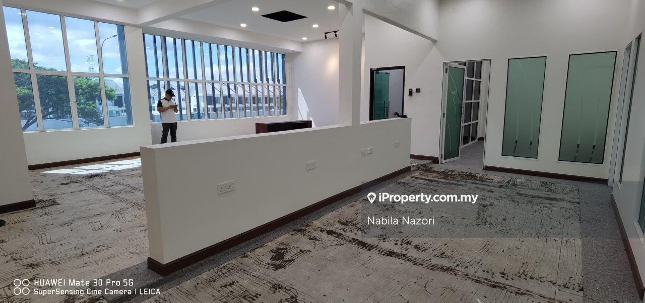 Gudang untuk Disewa di Kampung Padang Enggang, Pasir Ha oleh Nabila Nazori - iProperty.com.my