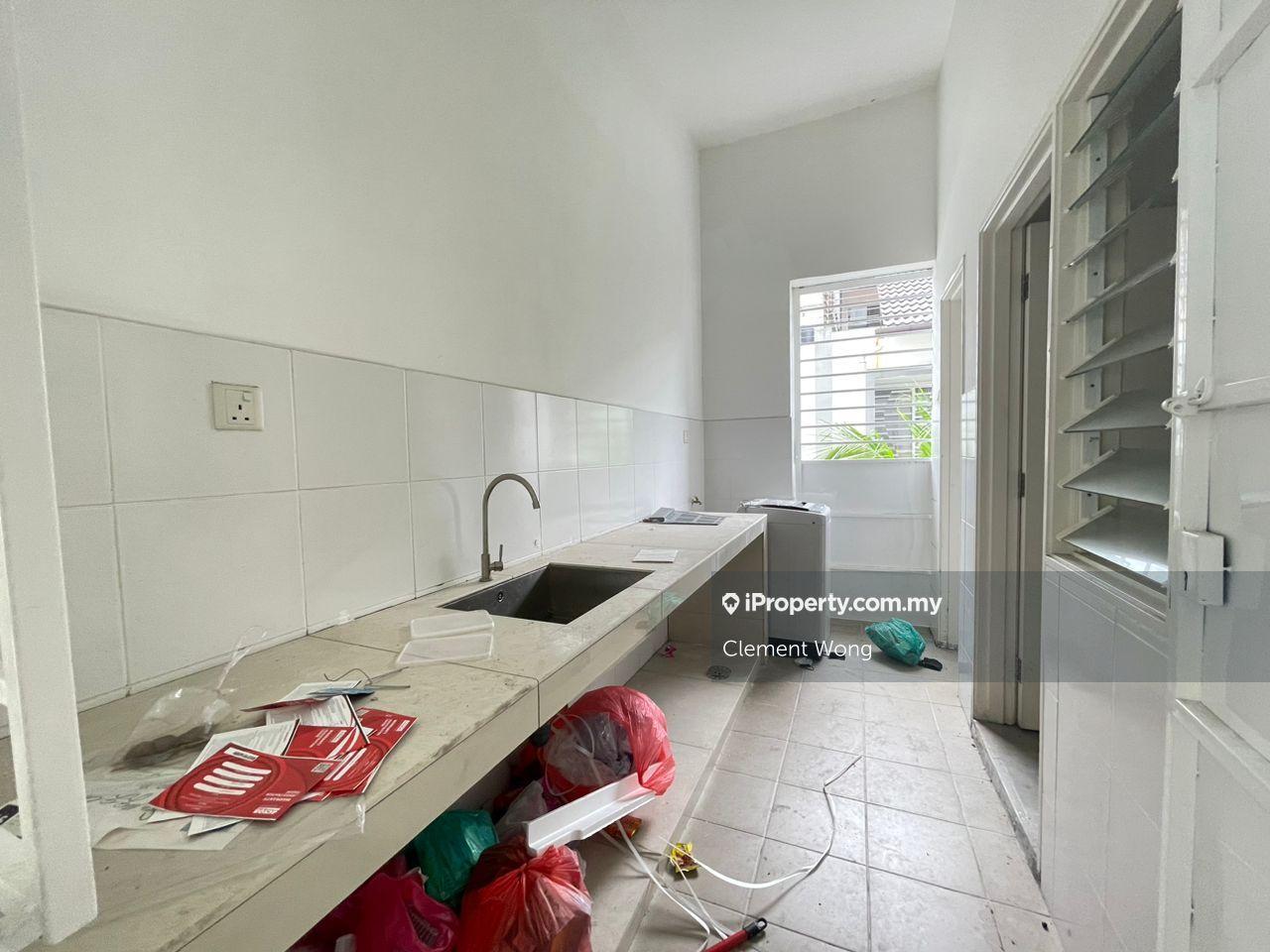 Rumah Berangkai 3 Tingkat untuk Disewa di Kota Emerald Garden 3 storey Corner Rawang Anggun, Rawang oleh Clement Wong - iProperty.com.my