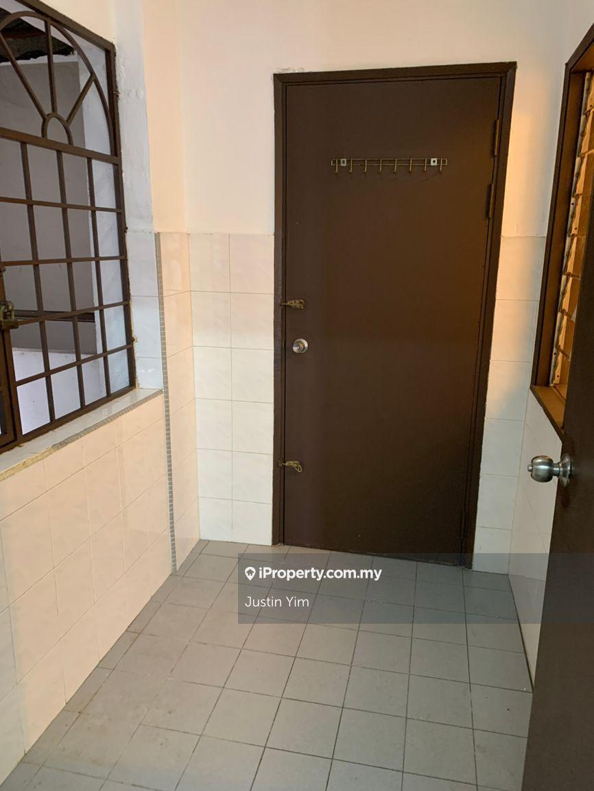 Pangsapuri untuk Dijual di Segar Apartments oleh Justin Yim - iProperty.com.my