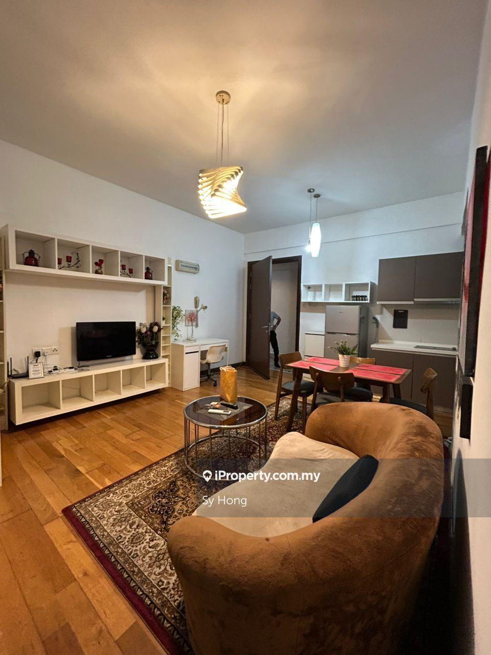 Service Residence for Rent in Regalia Residence by Sy Hong - iProperty.com.my