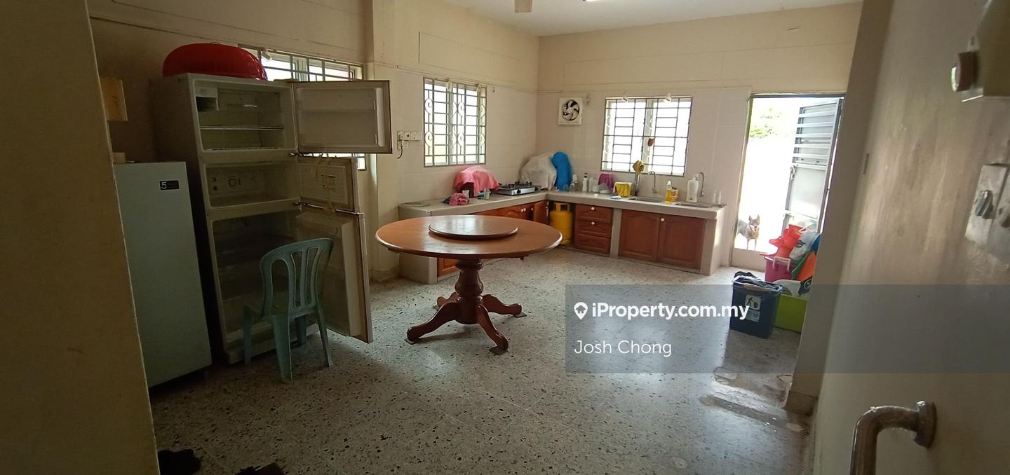 Rumah Berangkai 2 Tingkat untuk Dijual di Teluk Gadong, Taman Gembira, Kawasan 6, Klang oleh Josh Chong - iProperty.com.my