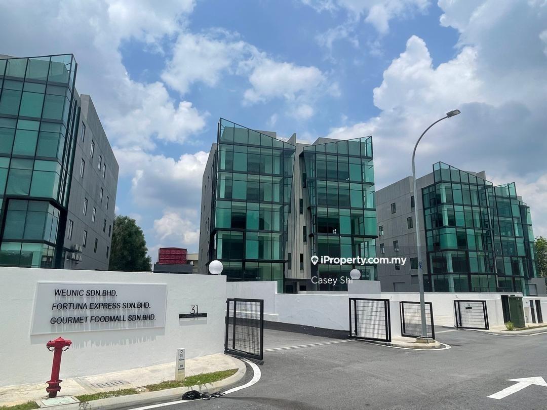 Semi-D Kilang untuk Dijual di Hicom - Glenmarie Industrial Park, Shah Alam oleh Casey Shi - iProperty.com.my