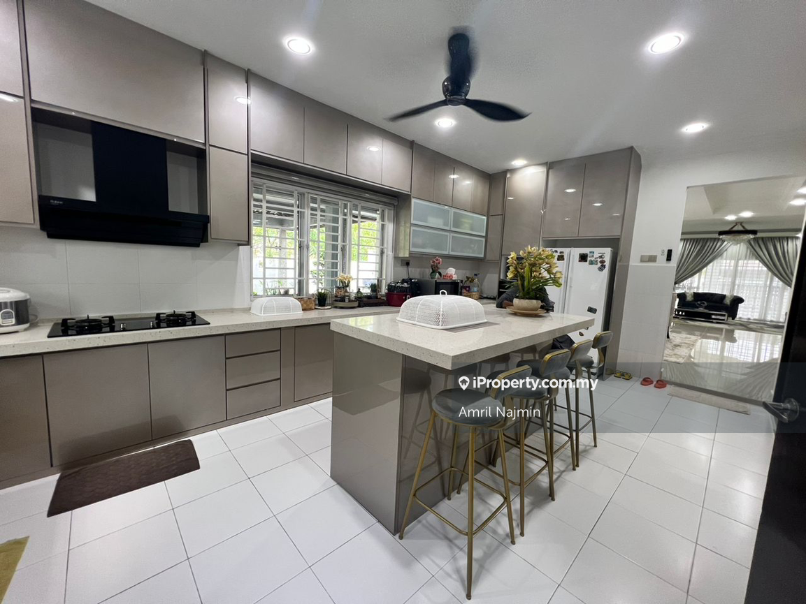 Rumah Berangkai 2.5 Tingkat untuk Dijual di Bandar Nusaputra, Puchong oleh Amril Najmin - iProperty.com.my