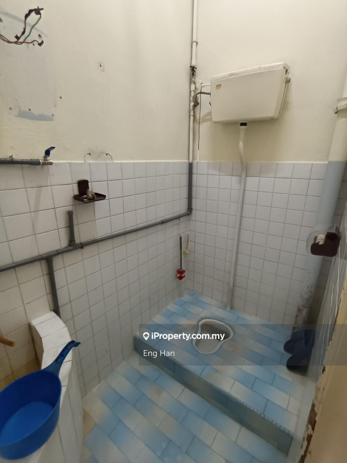 Rumah Berkembar untuk Dijual di Taman Overseas Union (Taman Oug), Jalan Klang Lama (Old Klang Road) oleh Eng Han - iProperty.com.my