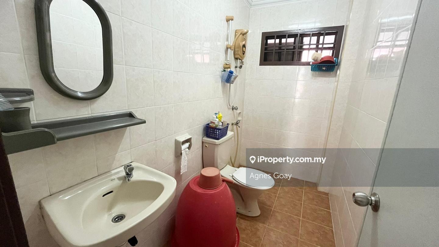 1.5-storey Terraced House for Sale in Taman Pelangi Indah, Ulu Tiram by Agnes Goay - iProperty.com.my