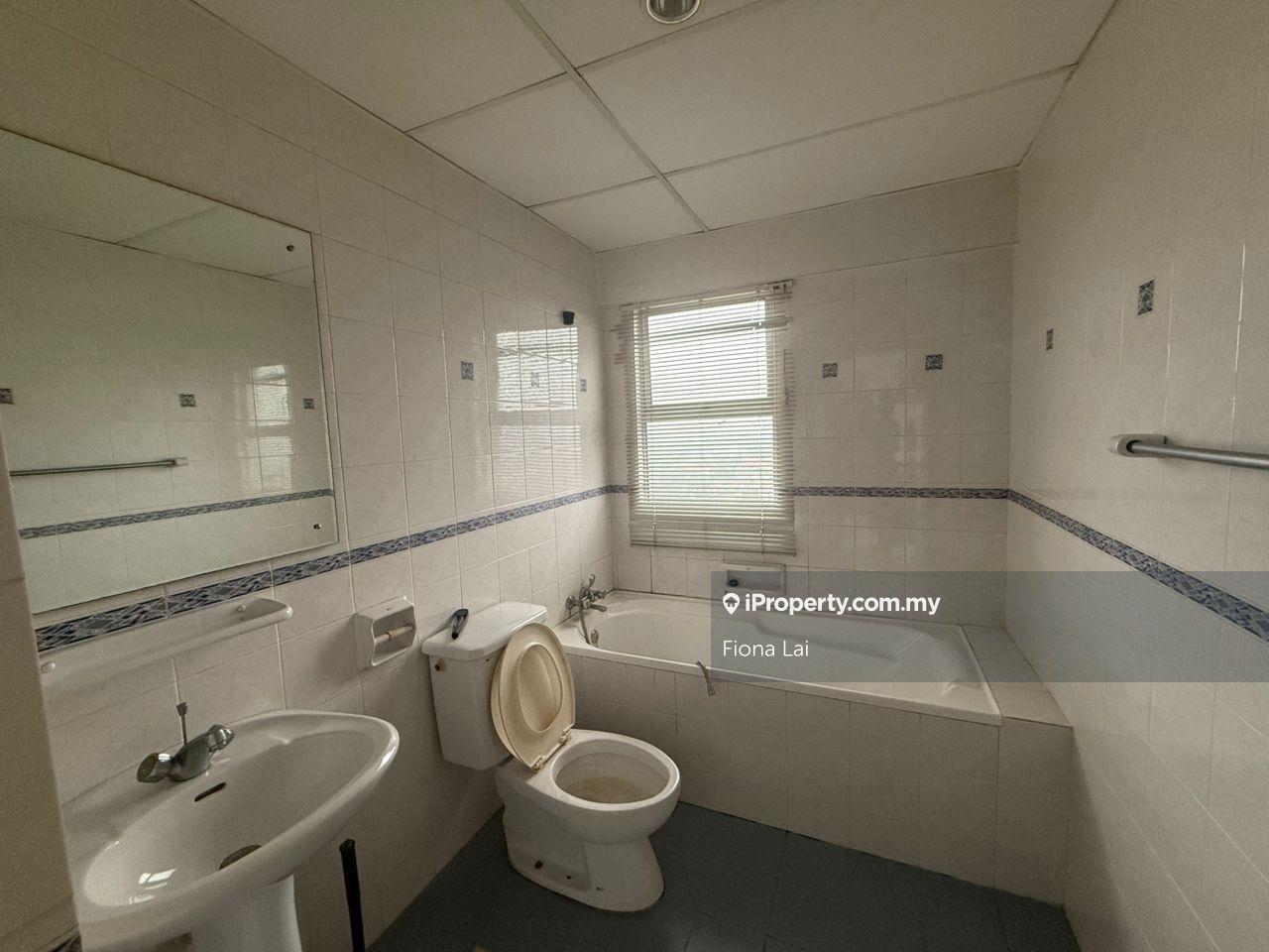 Condominium for Sale in Indah Samudra Condominium by Fiona Lai - iProperty.com.my