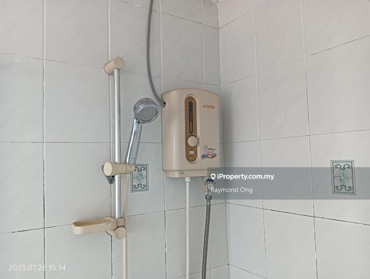 Kondominium untuk Disewa di Pantai Panorama Condominiums oleh Raymond Ong - iProperty.com.my