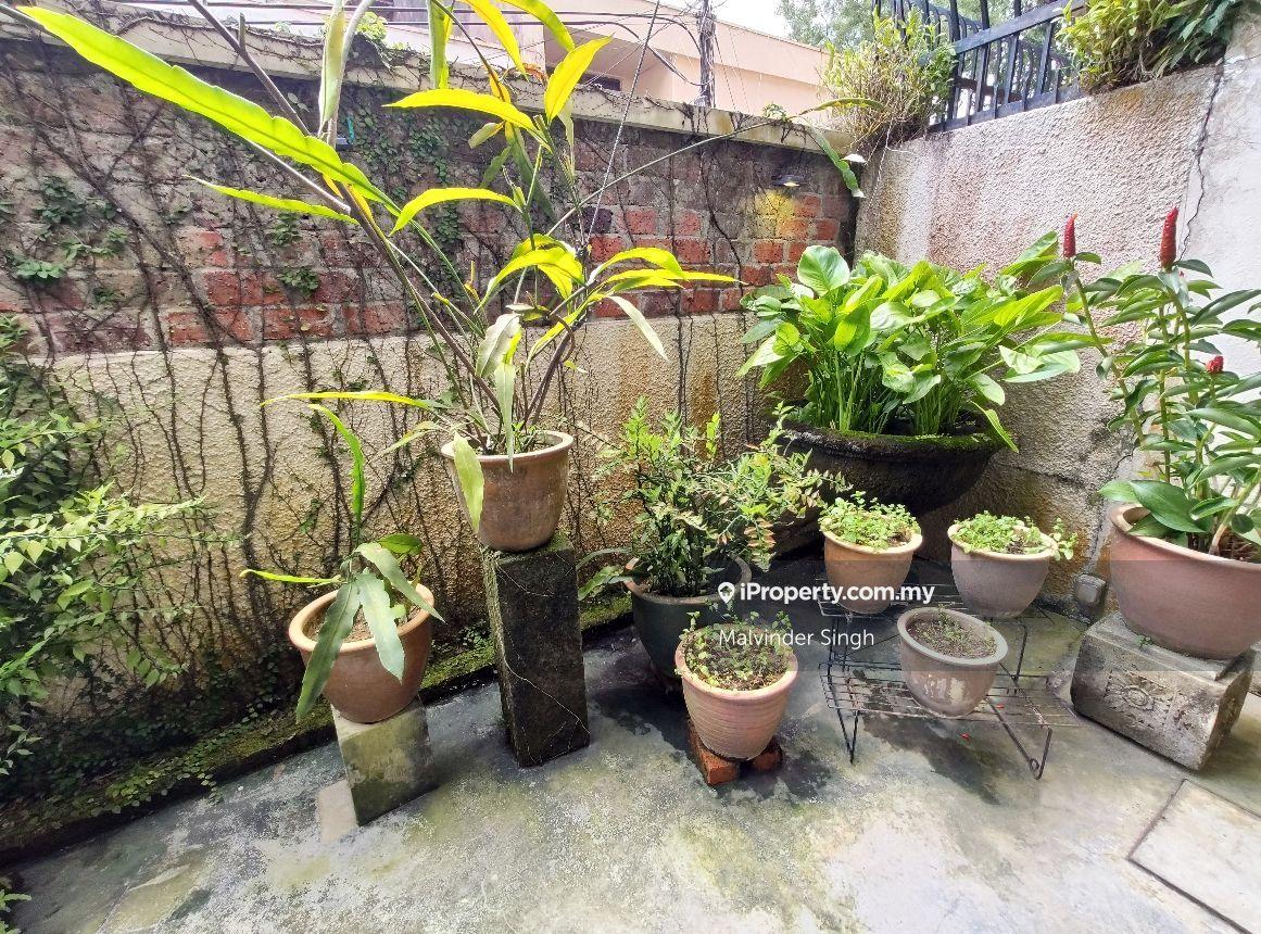 Rumah Berangkai 2.5 Tingkat untuk Dijual di Taman Dataran Ukay, Ulu Kelang oleh Mel Walia - iProperty.com.my