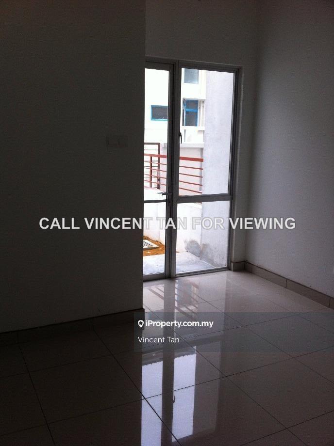 Rumah Berangkai 2 Tingkat untuk Dijual di ELMINA GARINIA CRESSIDA East Garden West Valley, Shah Alam oleh Vincent Tan - iProperty.com.my