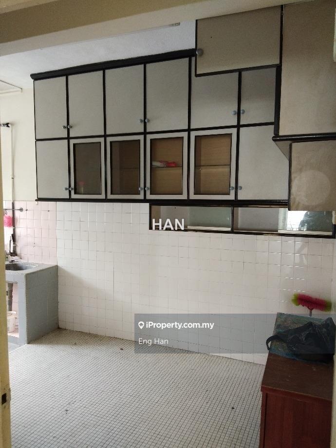 Rumah Pangsa untuk Dijual di Kuchai Entrepreneurs Park oleh Eng Han - iProperty.com.my