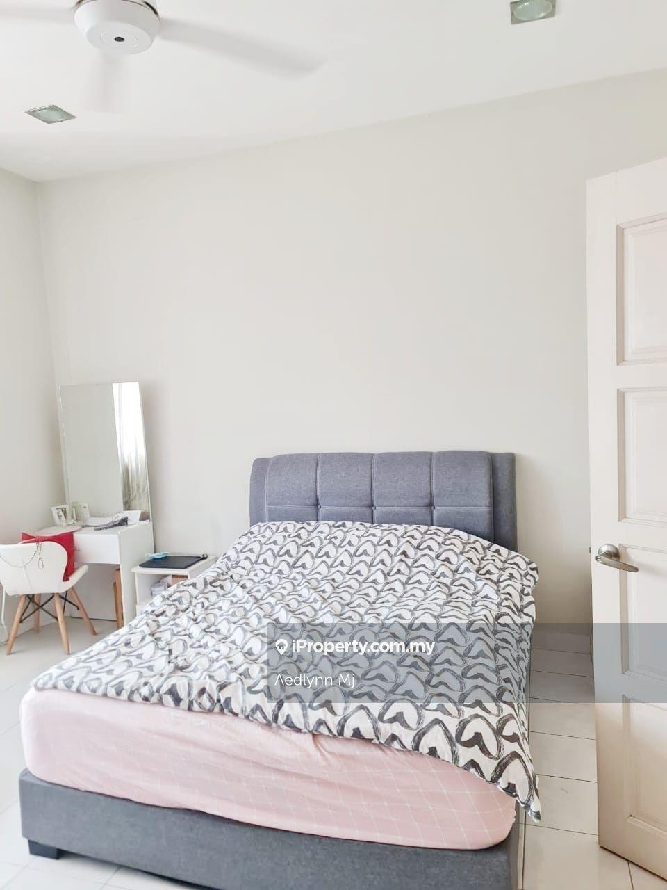 Rumah Berangkai 2 Tingkat untuk Dijual di Taman Putra Impiana, Puchong oleh Aedlynn Mj - iProperty.com.my