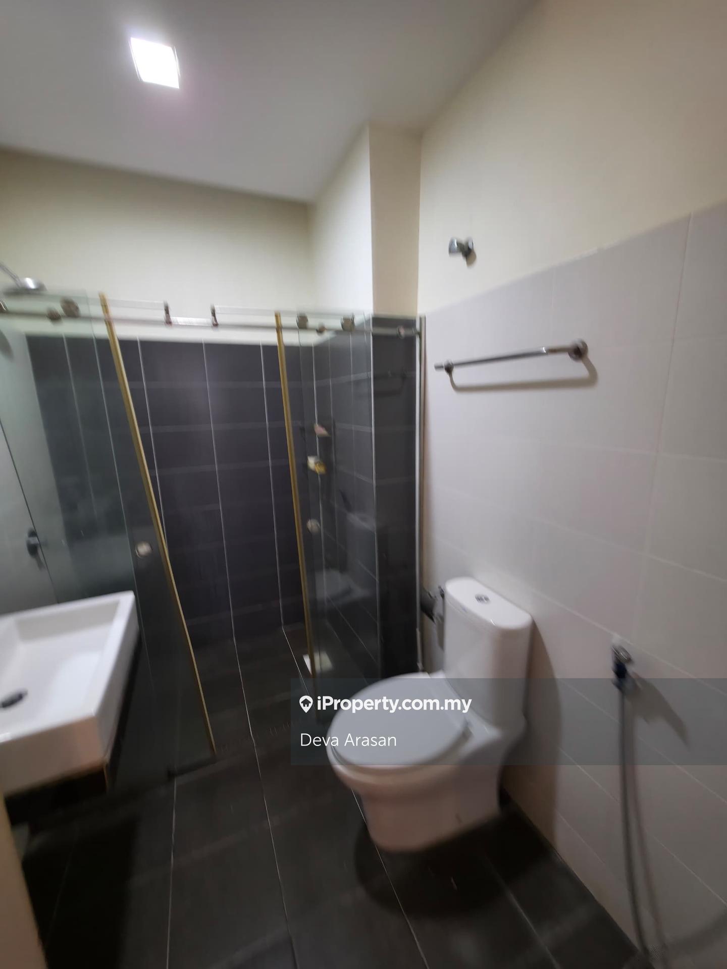 Rumah Berangkai 2 Tingkat untuk Dijual di Bandar Nusaputra, Puchong oleh Deva Arasan - iProperty.com.my