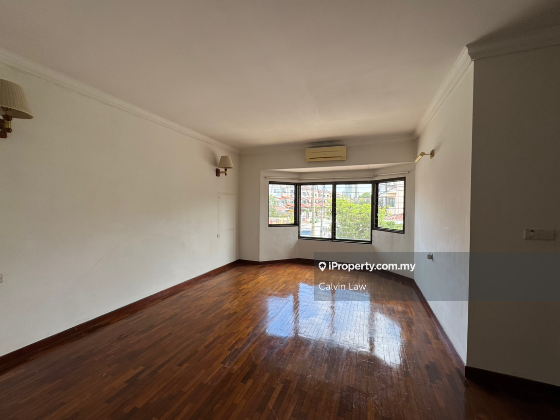 Rumah Berangkai 2.5 Tingkat untuk Dijual di Bandar Utama 6, Bandar Utama oleh Calvin Law - iProperty.com.my