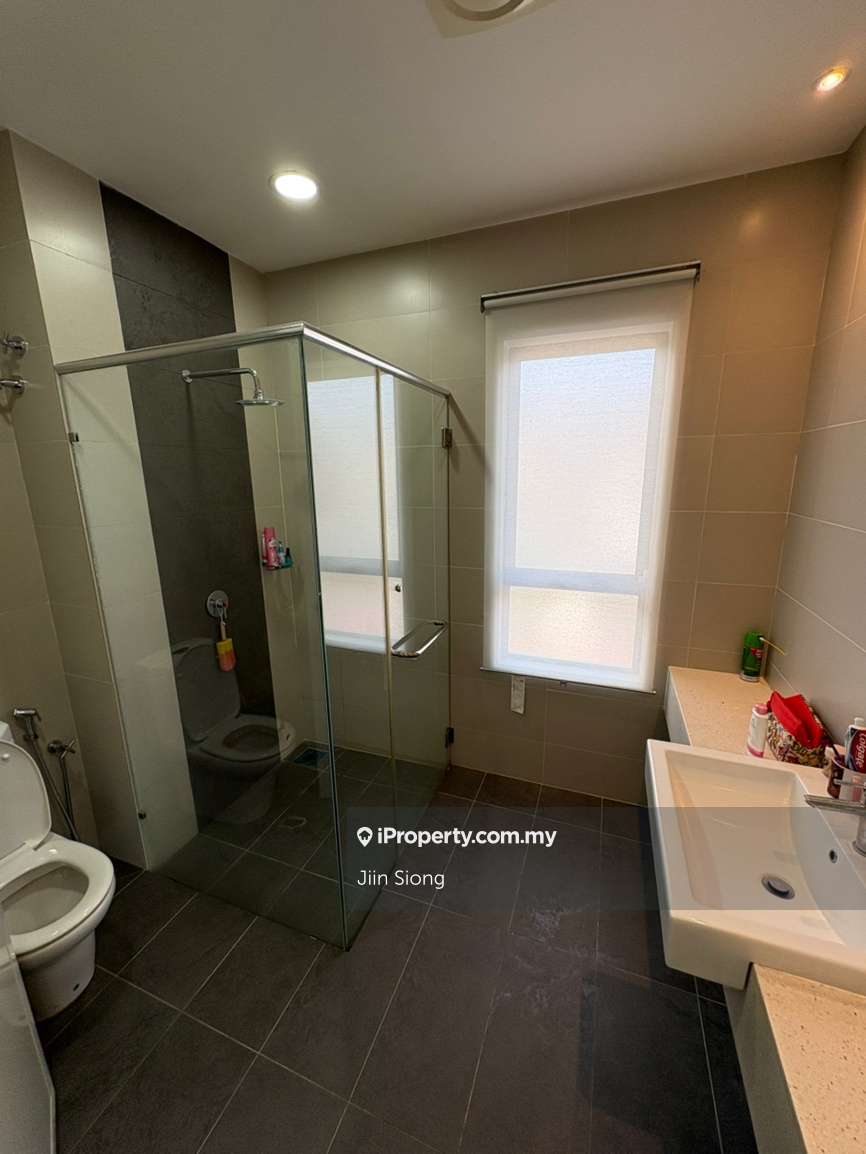 Rumah Teres untuk Dijual di Villa Astana @ Kajang, Kajang oleh Jiin Siong - iProperty.com.my