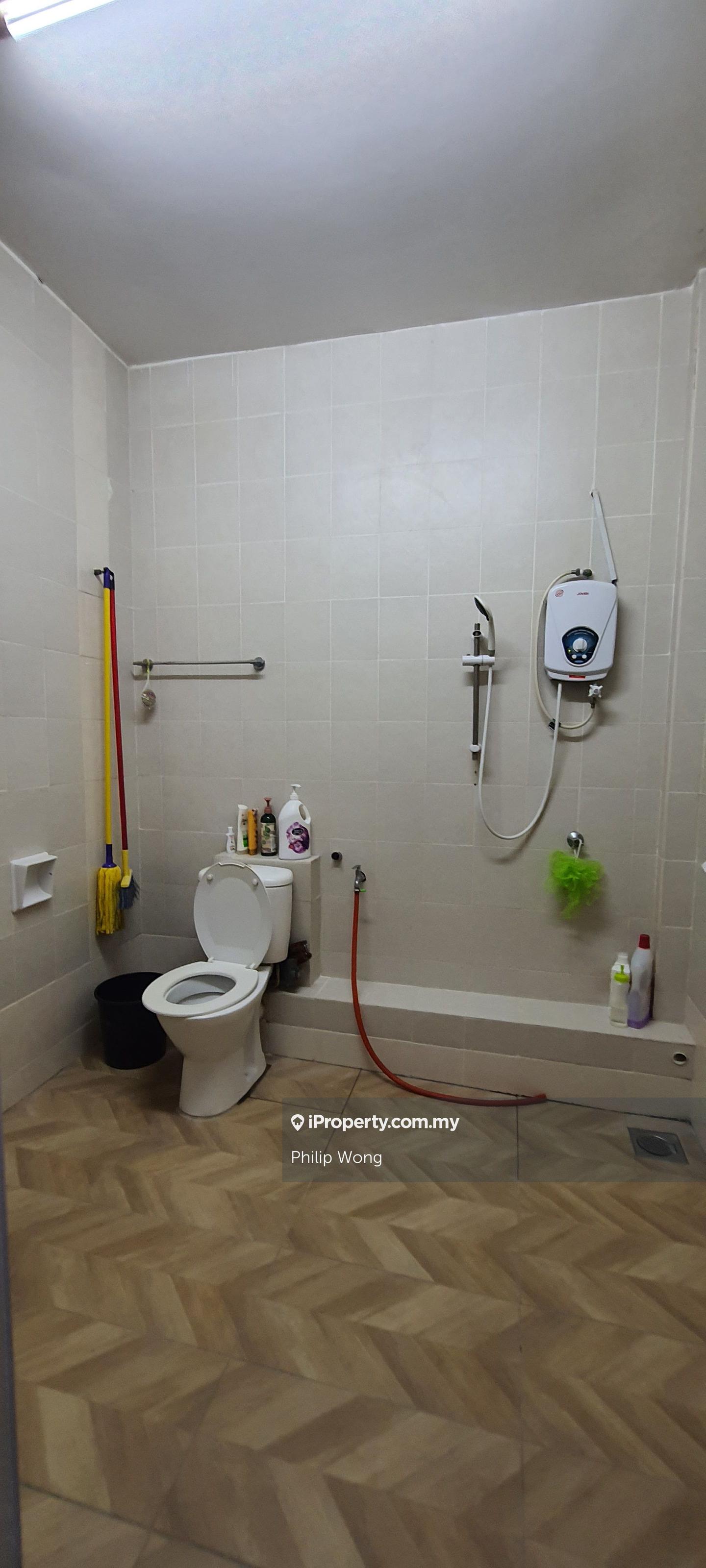 2.5-storey Terraced House for Sale in Taman Prima Tropika, Seri Kembangan by Philip Wong - iProperty.com.my