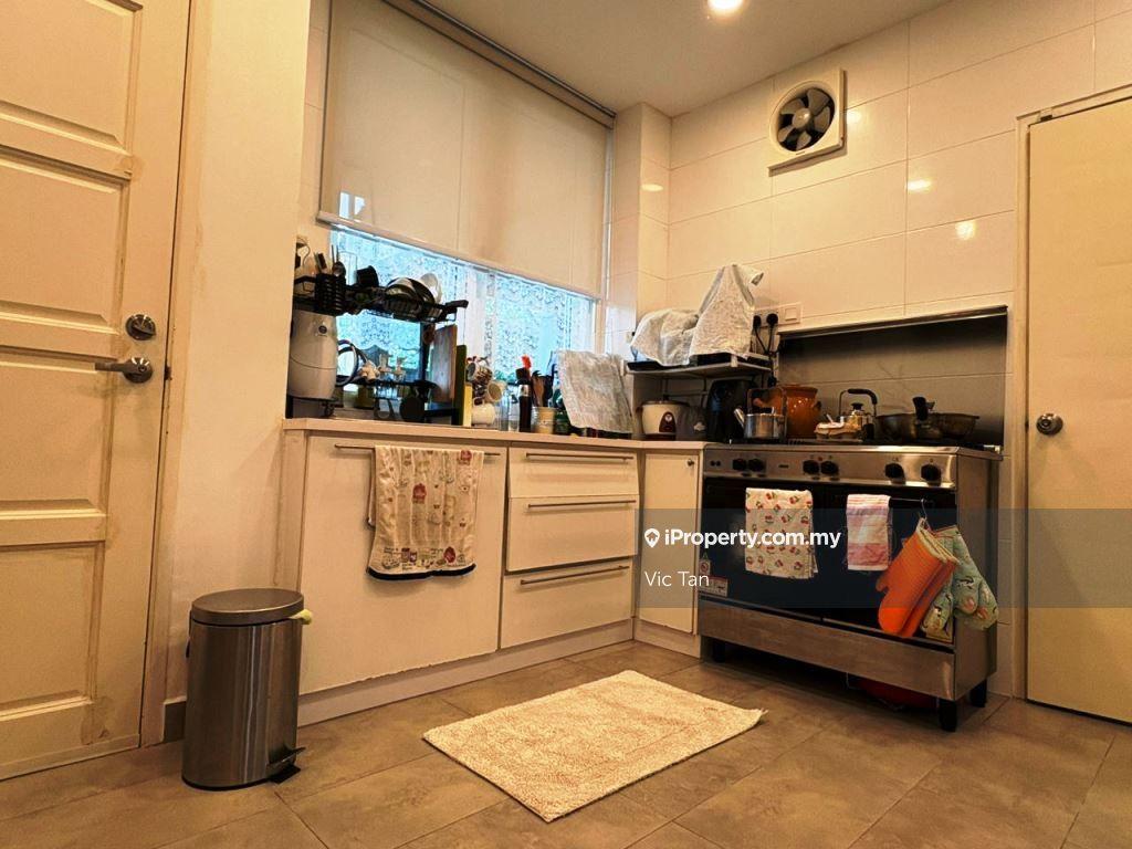 Rumah Bandar untuk Dijual di Taman Lagenda Mas, Cheras oleh Vic Tan - iProperty.com.my