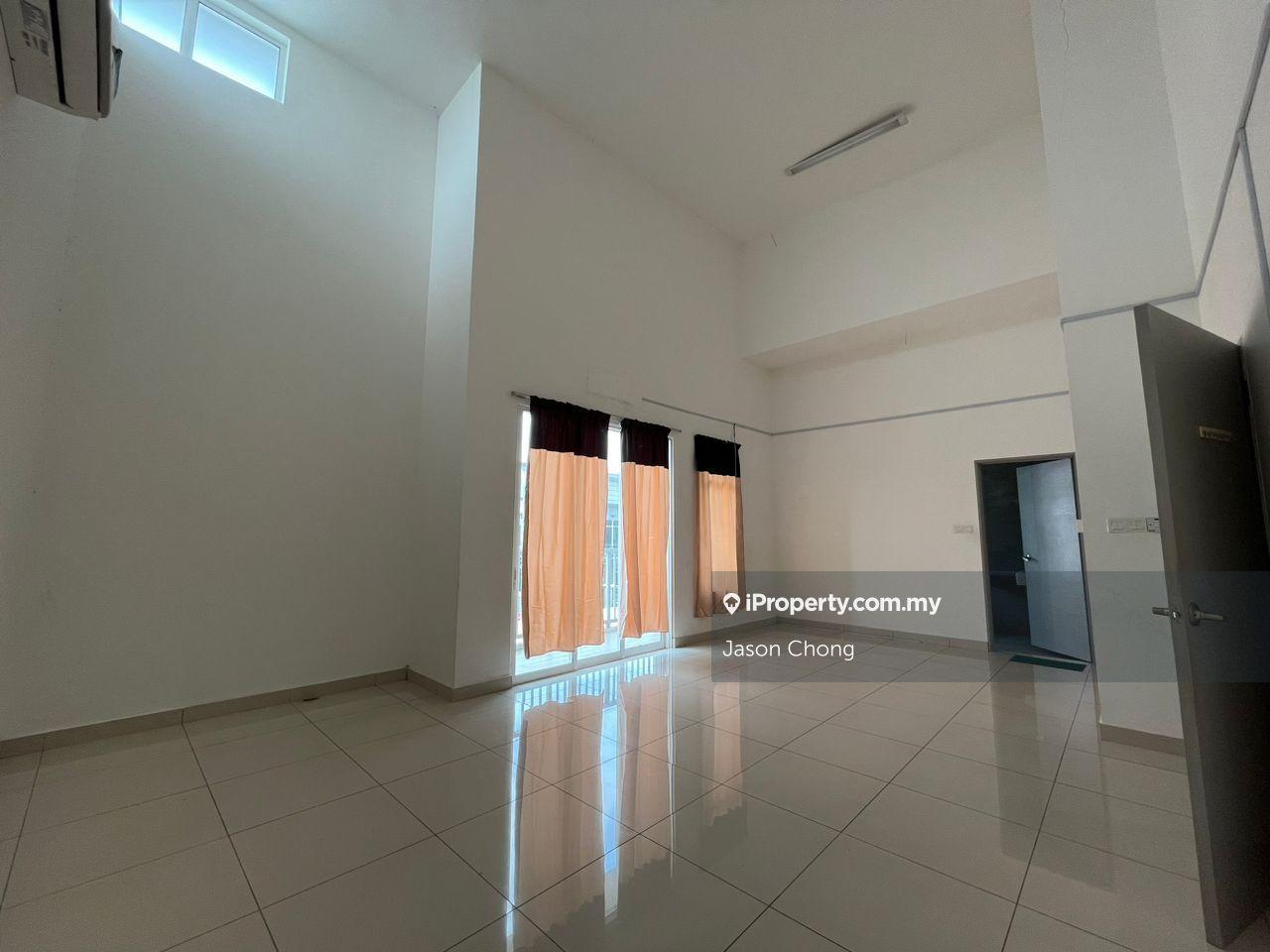 Rumah Berkembar untuk Dijual di Bandar Bukit Tinggi, Klang oleh Jason Chong - iProperty.com.my