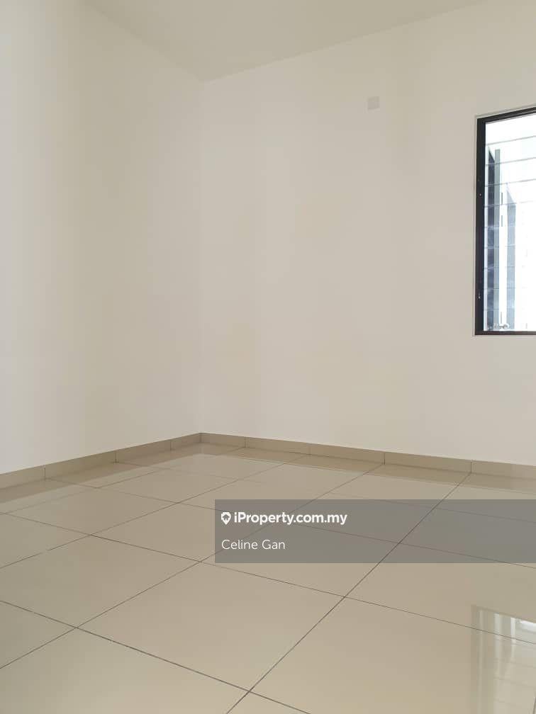 Rumah Berkembar untuk Dijual di Setia Utama 4, Bywater Doshia Semi-D, Setia Alam oleh Celine Gan - iProperty.com.my