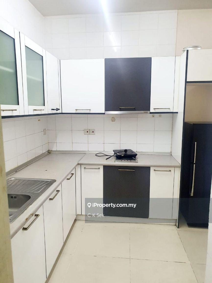 Condominium for Sale in Cova Suites by C K Sek - iProperty.com.my