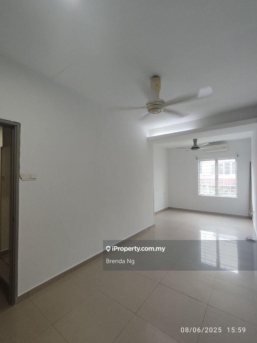 Rumah Berangkai 2.5 Tingkat untuk Disewa di SS18, Subang Jaya oleh Brenda Ng - iProperty.com.my