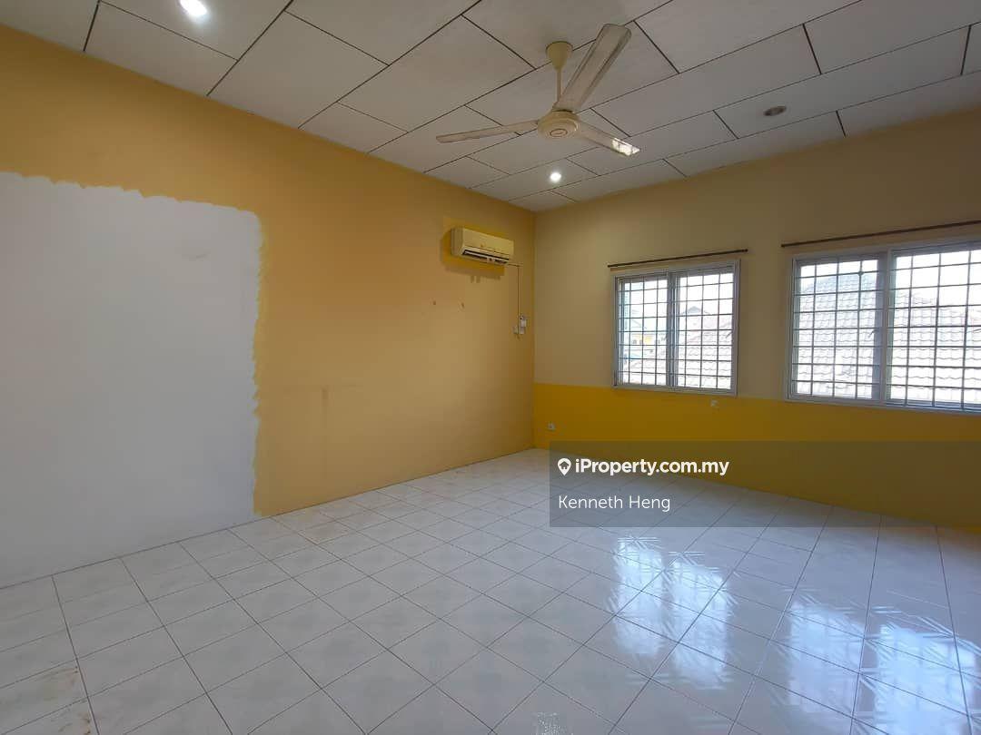 Bungalow House for Sale in New Green Park, Taman Lorong hijau, Pusar Bandar, Rawang by Kenneth Heng - iProperty.com.my