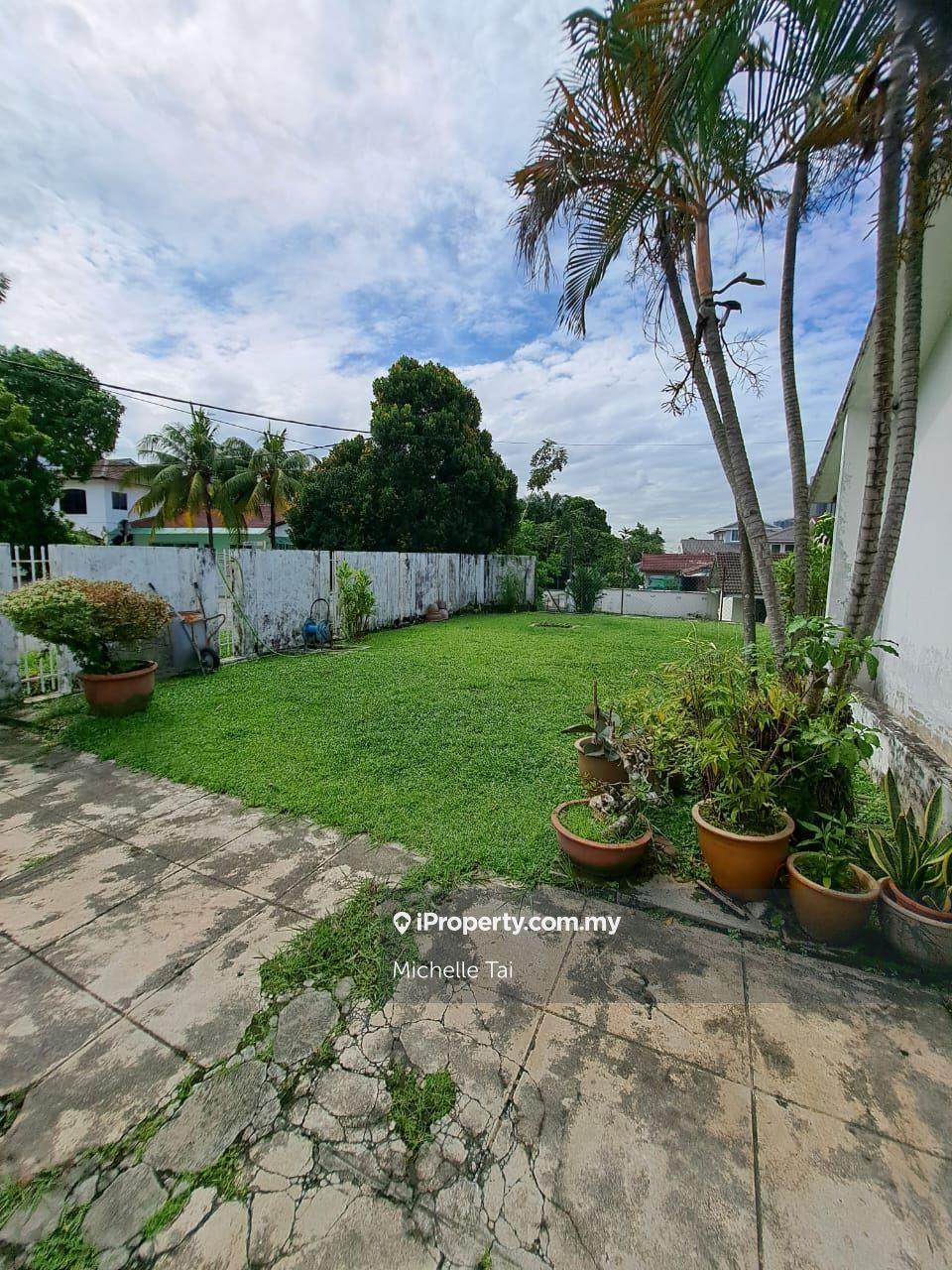 Semi-Detached House for Sale in Kampung Tunku, Petaling Jaya by Michelle Tai - iProperty.com.my