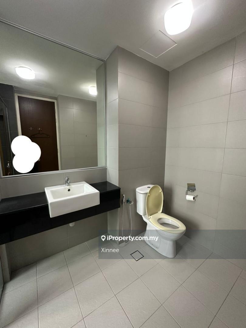 Condominium for Rent in Bayu Ferringhi Condominiums by Xinnee - iProperty.com.my
