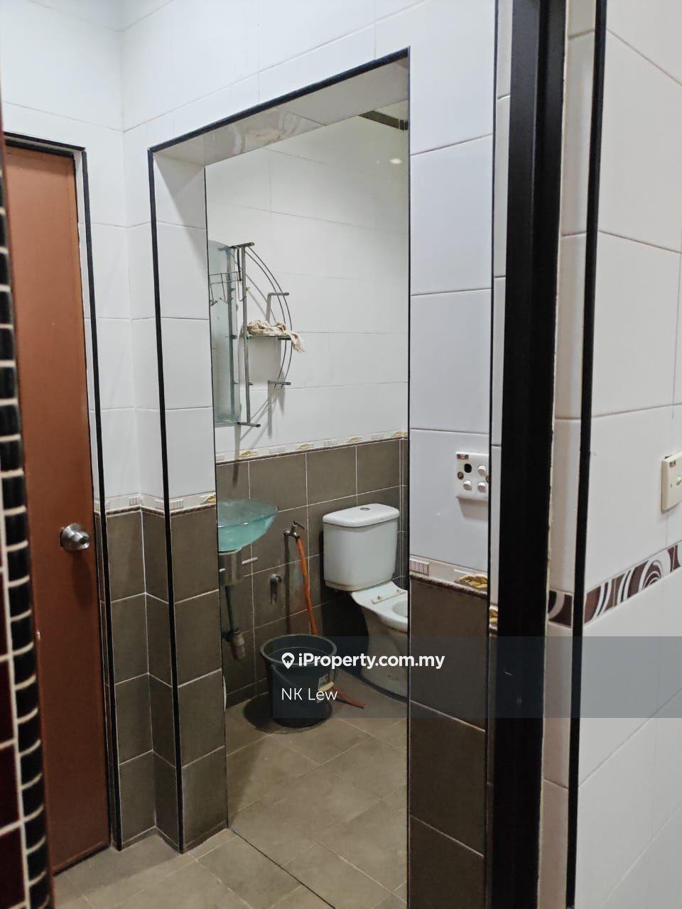 Rumah Berangkai 2 Tingkat untuk Dijual di Taman Bukit Serdang, Seri Kembangan oleh NK Lew - iProperty.com.my