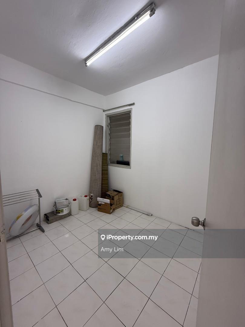 Apartment for Sale in Vista Pinggiran Apartment by Amy Lim - iProperty.com.my