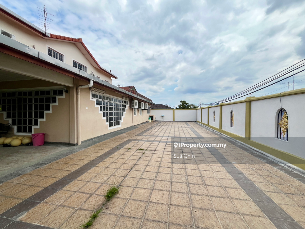 Banglo untuk Dijual di Taman Overseas Union (Taman Oug), Jalan Klang Lama (Old Klang Road) oleh Suli Chin - iProperty.com.my