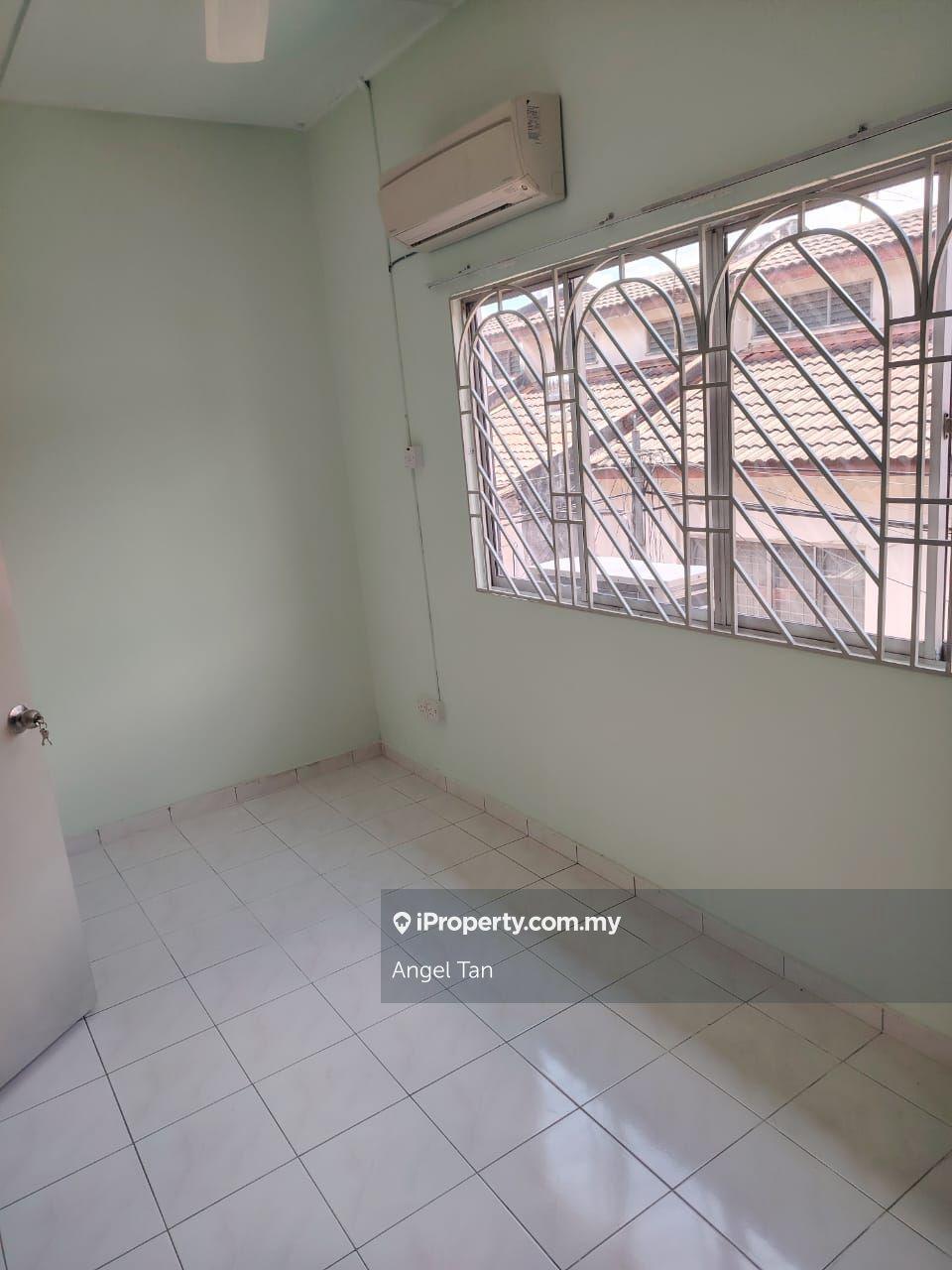 Rumah Berangkai 2 Tingkat untuk Dijual di BANDAR PUCHONG JAYA, Puchong oleh Angel Tan - iProperty.com.my