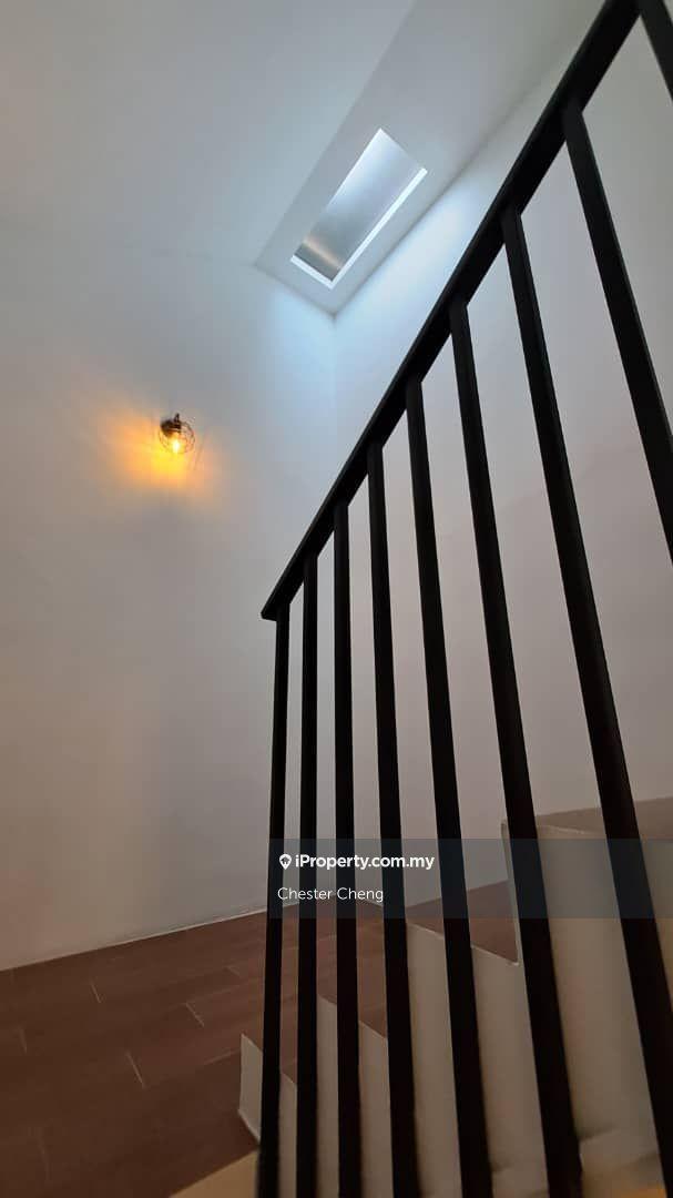 Rumah Berangkai 2.5 Tingkat untuk Dijual di Subang Jaya, Selangor oleh Chester Cheng - iProperty.com.my