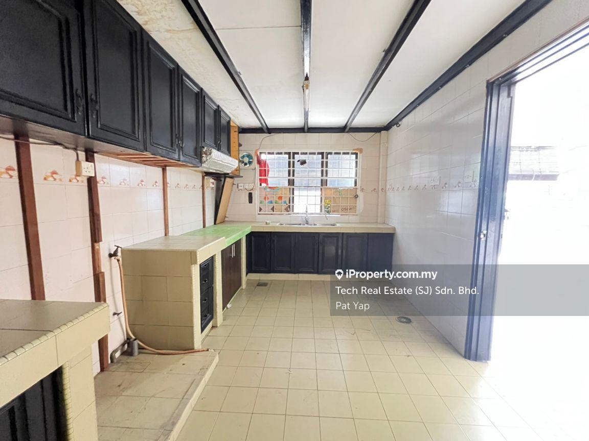 3.5-storey Terraced House for Sale in Taman Seputeh Mid Valley Robson Heights, Seputeh by Pat Yap - iProperty.com.my